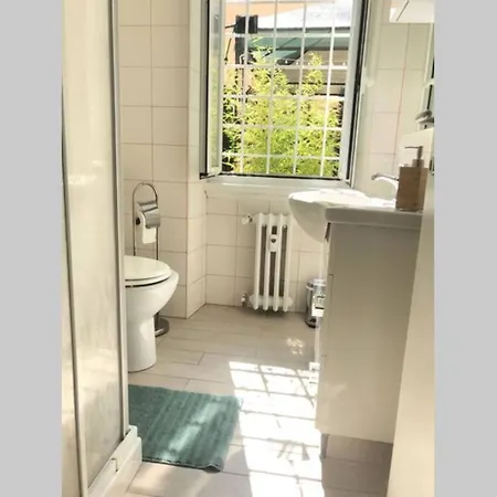 Apartment Dea Flora Rome