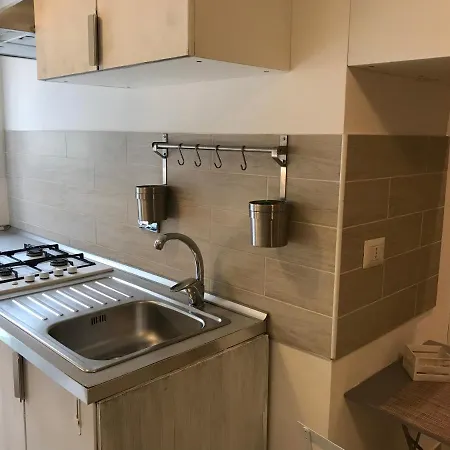 Apartment Dea Flora Rome